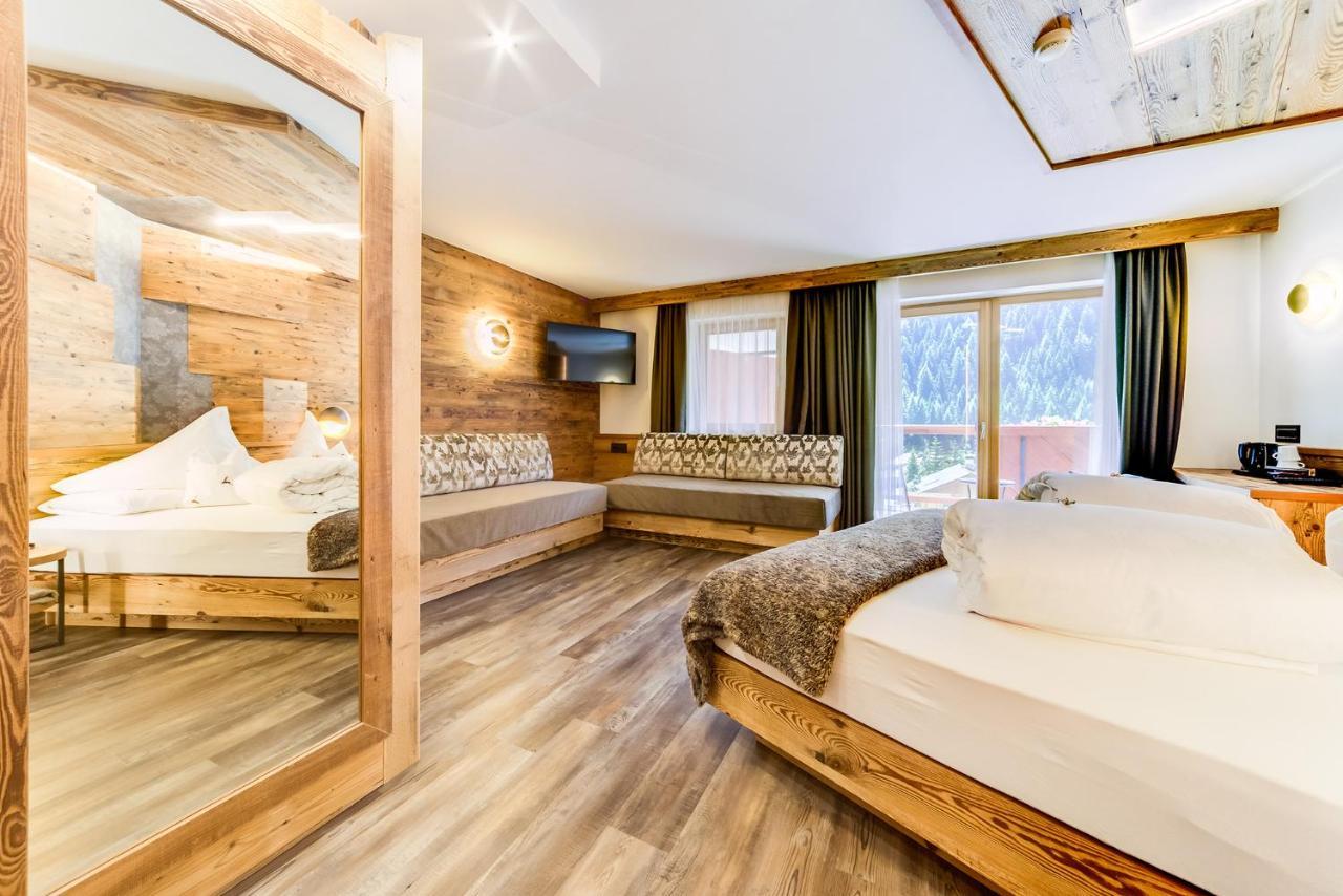 Hotel Muliac セルヴァ・ディ・ヴァル・ガルデーナ エクステリア 写真