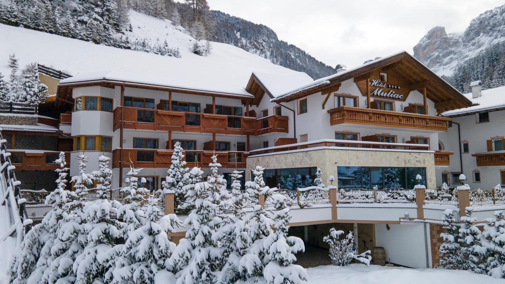 Hotel Muliac セルヴァ・ディ・ヴァル・ガルデーナ エクステリア 写真