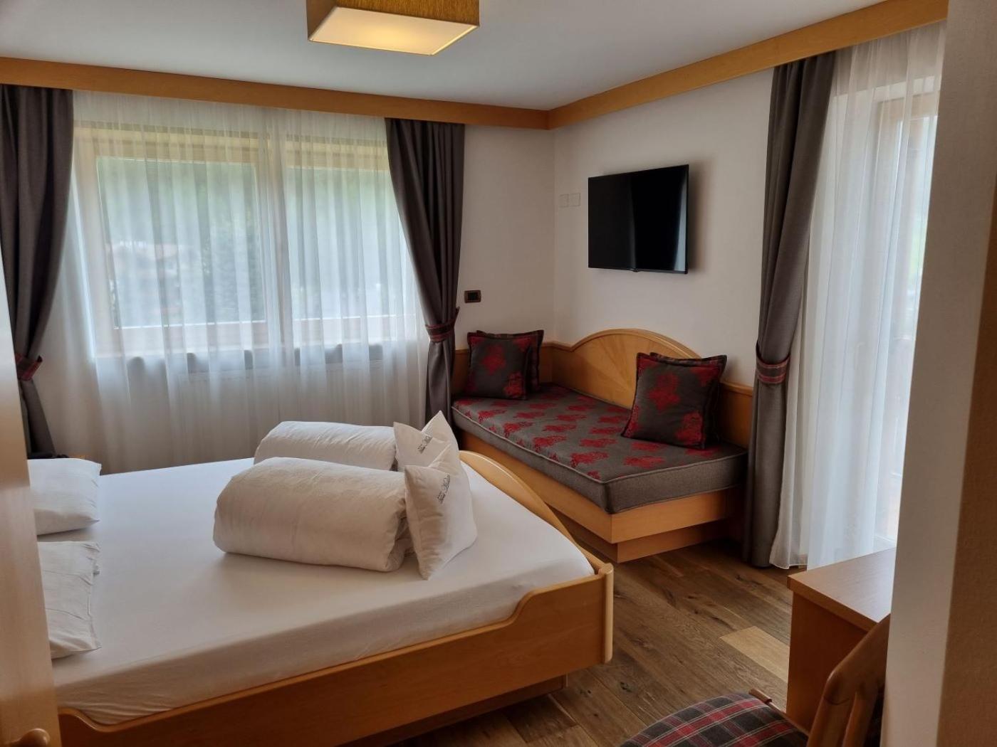Hotel Muliac セルヴァ・ディ・ヴァル・ガルデーナ エクステリア 写真