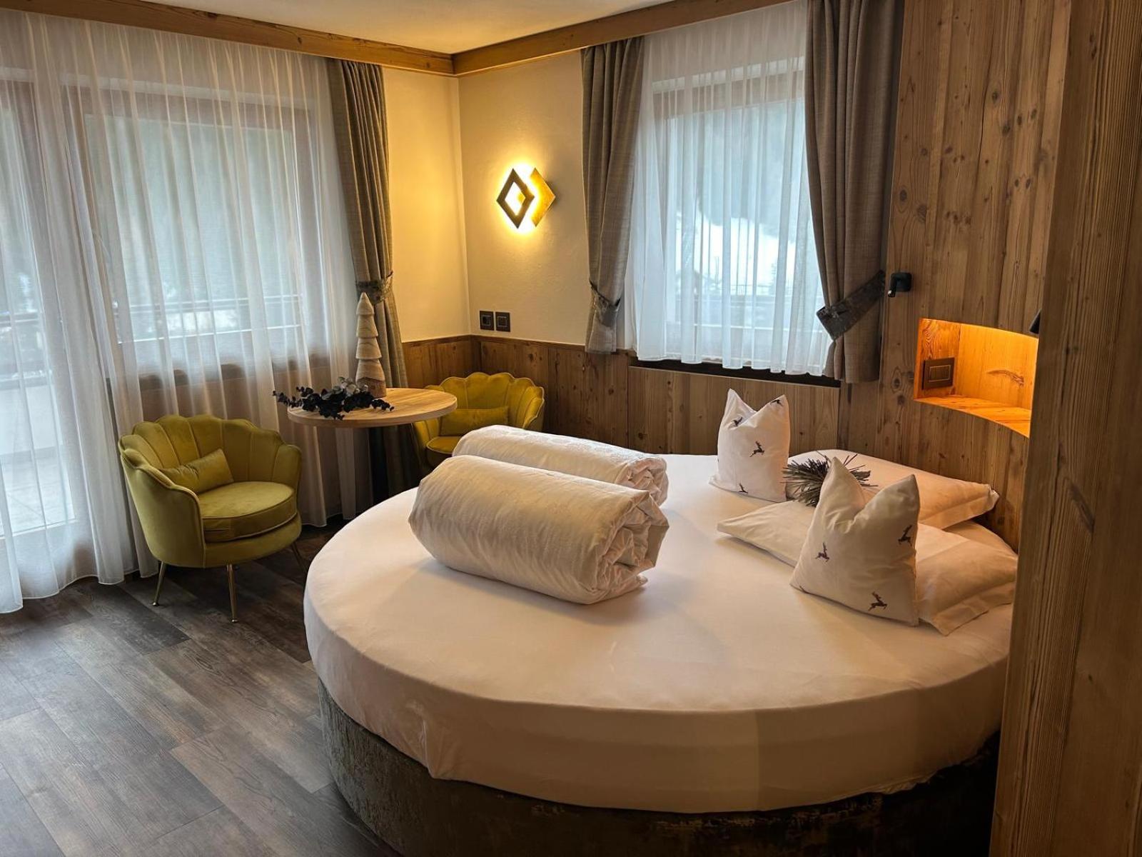 Hotel Muliac セルヴァ・ディ・ヴァル・ガルデーナ エクステリア 写真